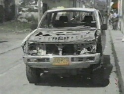 vehículo de la Policía destruido por terroristas de las FARC