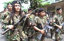 mujeres y niñas en la guerrilla
